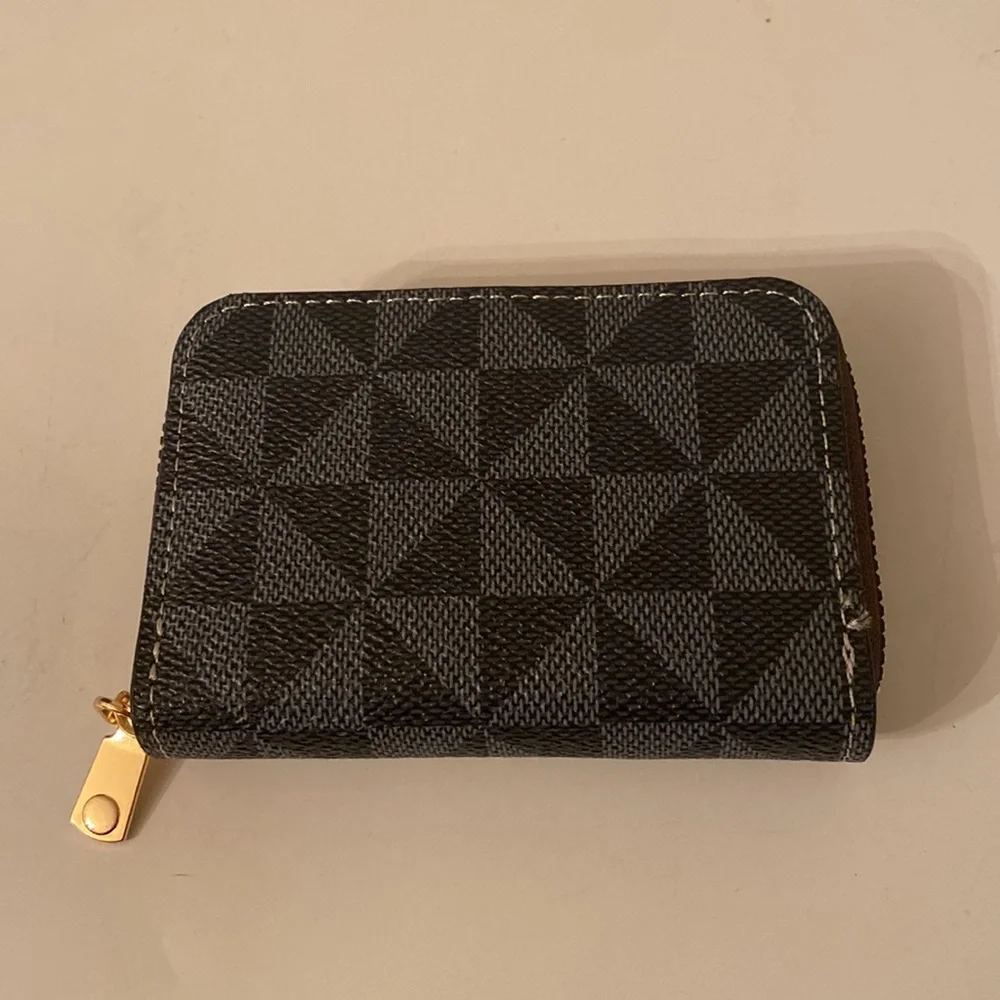 Black card holder 🖤 - Picture 2 of 4